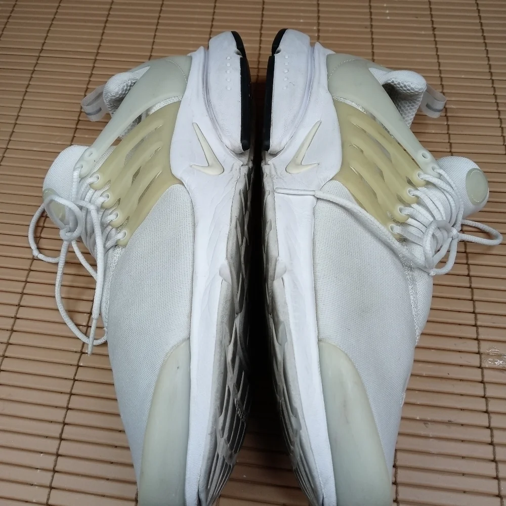 Men's Nike Air Presto Essential Triple White Runni